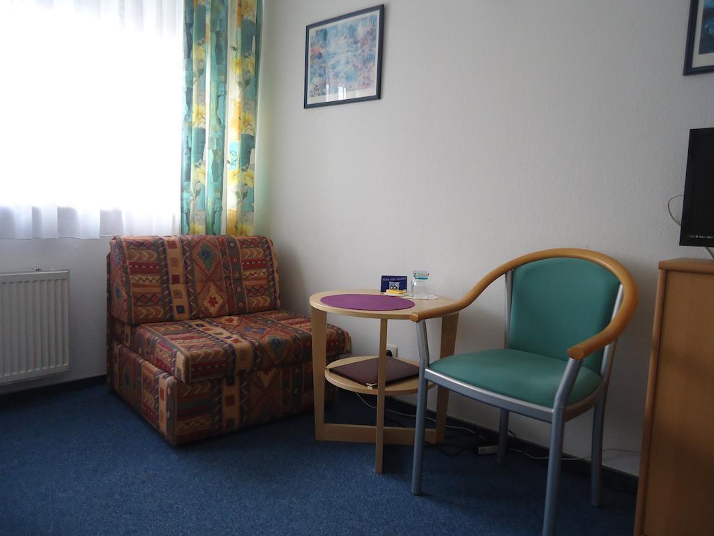 Hotel Central Oberursel Εξωτερικό φωτογραφία